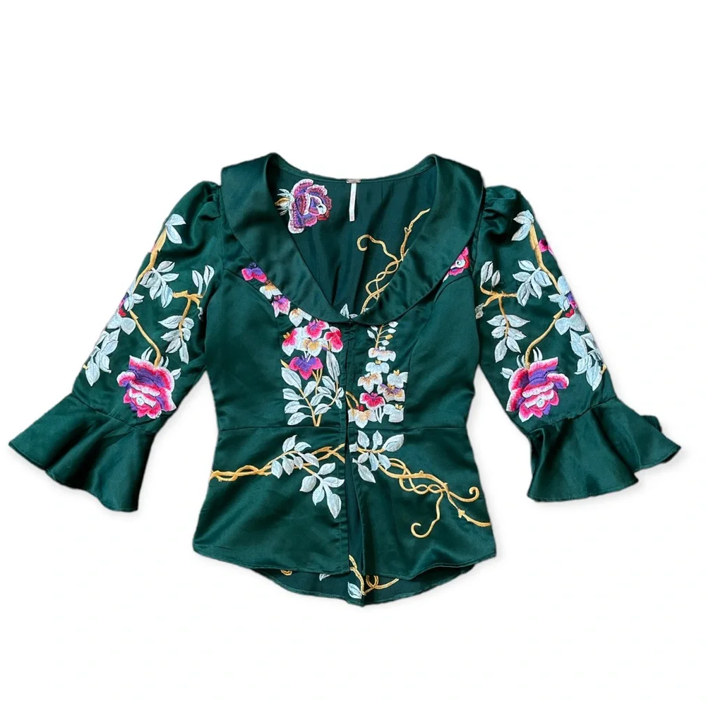 FREE PEOPLE BEAUTIFUL DREAMS FLORAL EMBROIDERED SATIN BLOUSE BELL FLUTTER SLEEVE